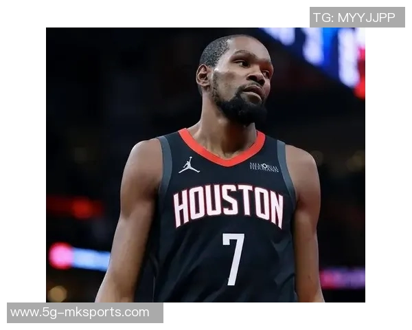 杜兰特回忆雷霆时期的多重角色扮演与球星风格的融合之路