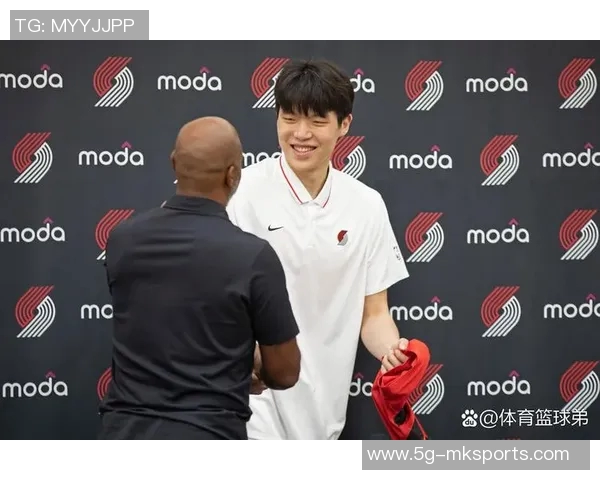 耐心等待开拓者主场战胜国王杨瀚森仍未获得上场机会